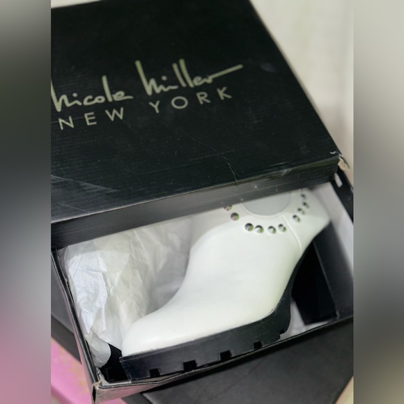 Nicole Miller Embellished White Ankle Booties - Picture 5 of 5